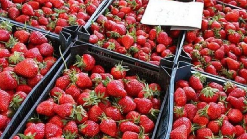 Столичанка си купи ягоди от пазара в Люлин и след два часа съжали